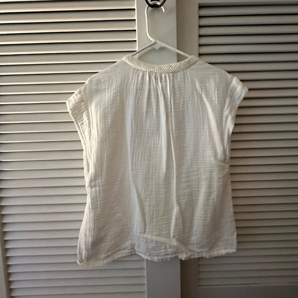 Faherty Top - Picture 3 of 5